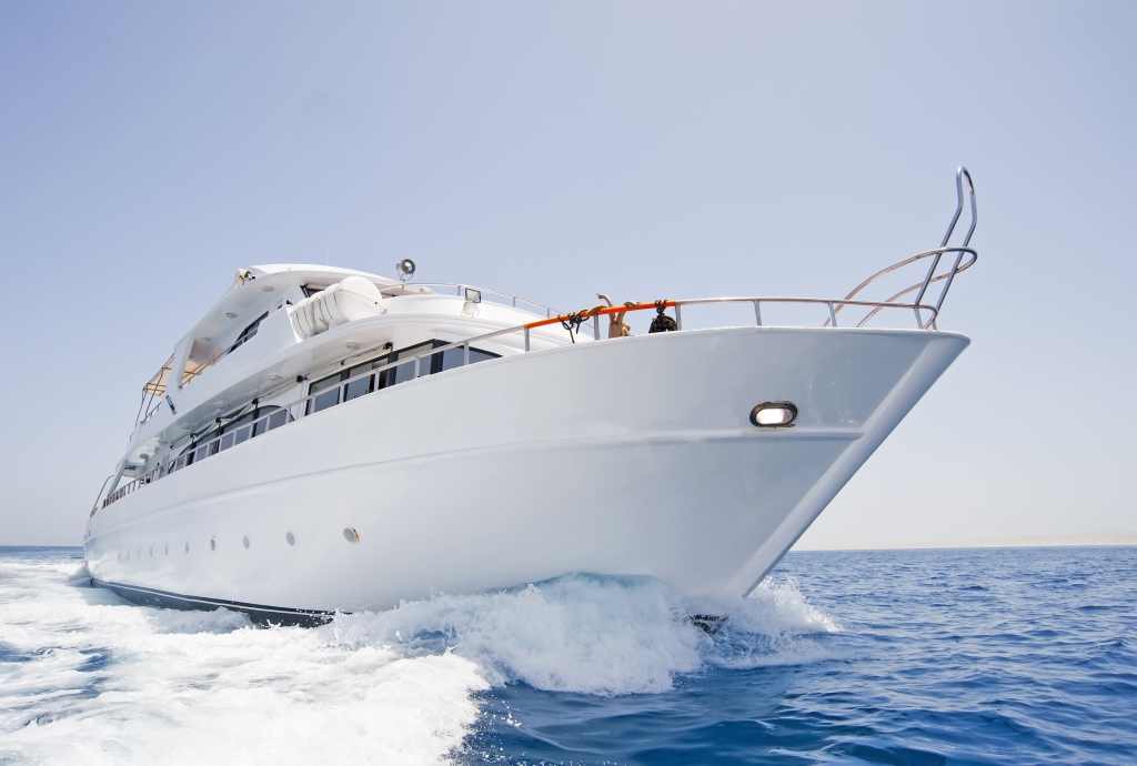 Yacht charter Dubai