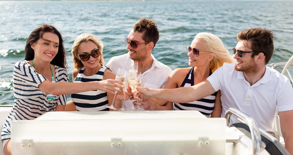 Yacht charter Dubai